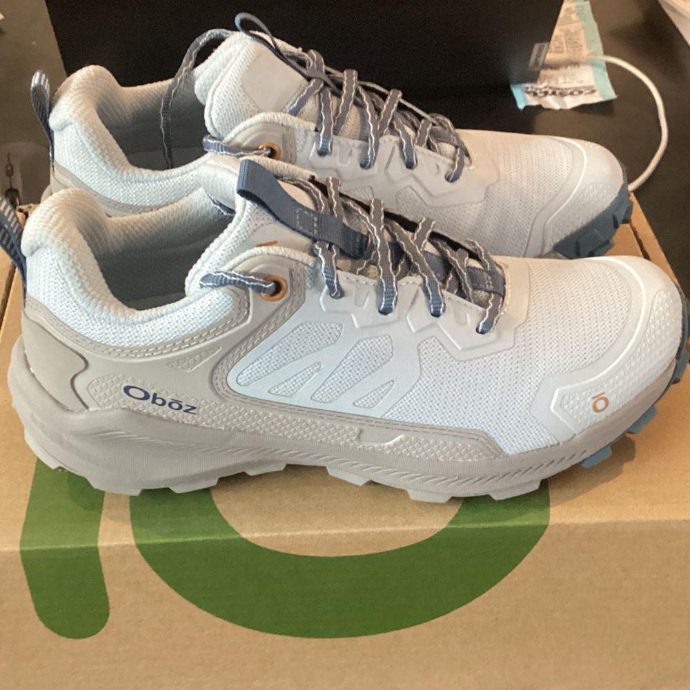 Oboz Women's Athletic Shoes - lt blue and Gray
